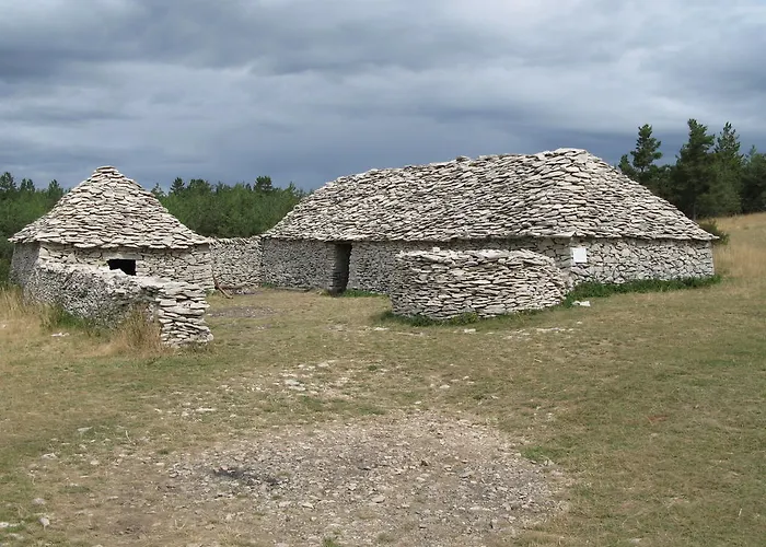 Frühstückspension La Fontaine 3*